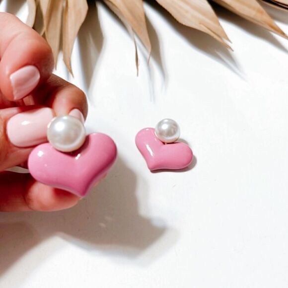 Pink heart pearl stud earrings S469 - Picture 3 of 3